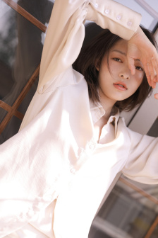 花蒂被吸得异常肿大